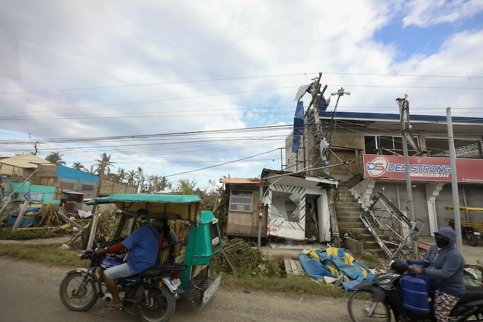 Photo of Typhoon Odette-battered areas checked by President Rodrigo Duterte in the towns of Cebu and Bohol on December 19, 2021. Simeon Celi, Presidential Photo