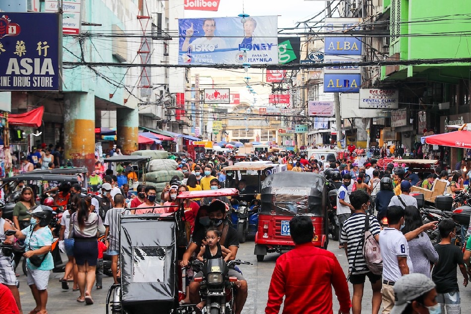 PH logs 318 new COVID-19 cases, rise in positivity rate | ABS-CBN News