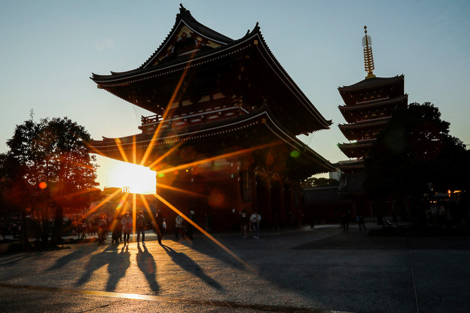 THE DAY IN PHOTOS: December 24, 2021 5