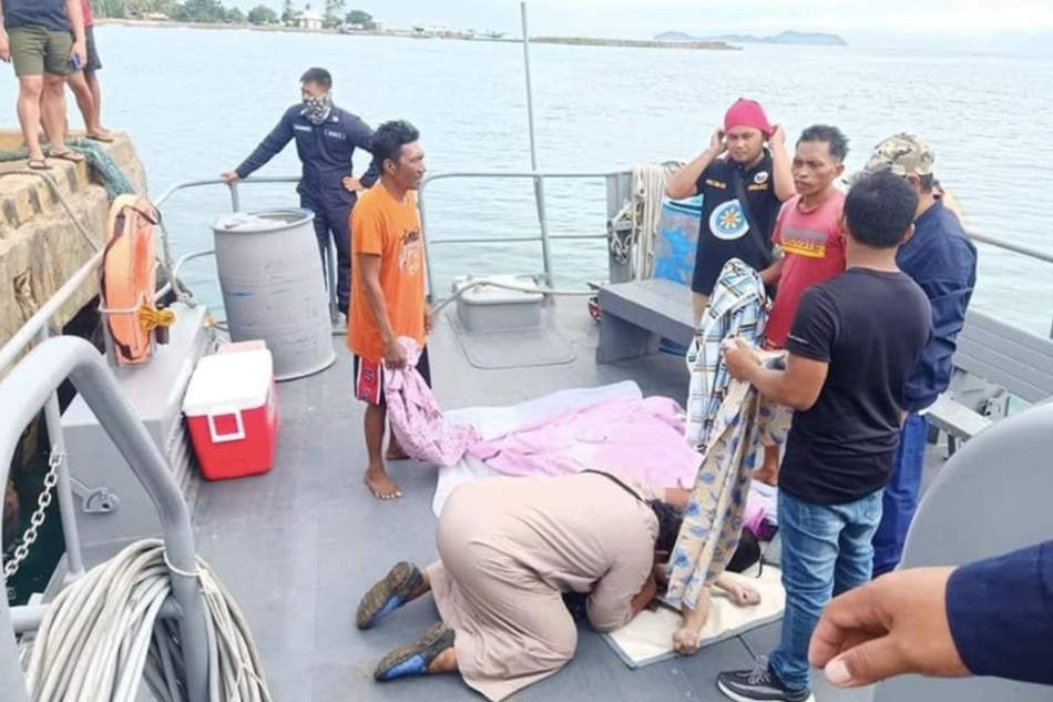 2 dead, 17 rescued after boat capsizes in Sulu 1