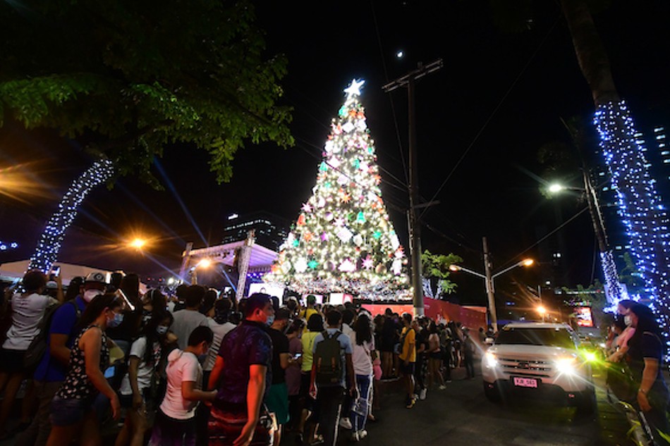 The Araneta Center lights up their giant Christmas Tree on November 11, 2021. The center has currently carried the Christmas lighting tradition for four decades. Mark Demayo, ABS-CBN News