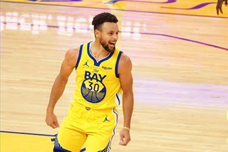 NBA: Curry pours in career-high 62 as Warriors blast Blazers