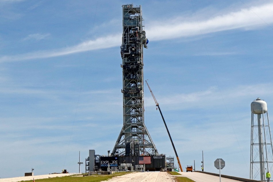 NASA&#39;s Boeing moon rocket cuts short &#39;once-in-a-generation&#39; ground test 1