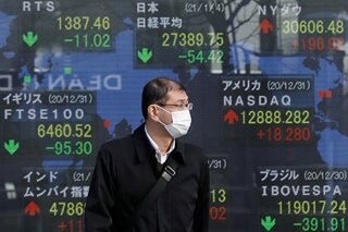 Japan's consumer prices fall at decade-fast pace, add to deflation fears
