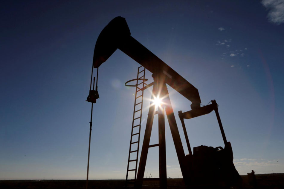 Oil prices rise to highest in a year on US growth optimism, crude supply restraint 1