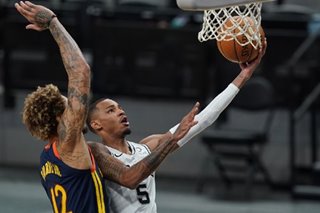 NBA: Dejounte Murray shines on both ends as Spurs edge Warriors