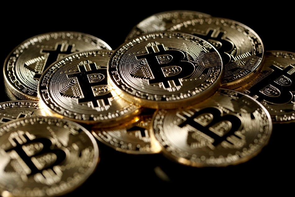 Bitcoin extends retreat from record high to hit lowest in 20 days 1