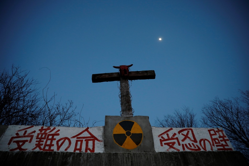 PHOTO ESSAY: The man who saves forgotten cats in Fukushima&#39;s nuclear zone 13