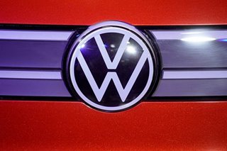 Volkswagen vows to dominate e-car market by 2025