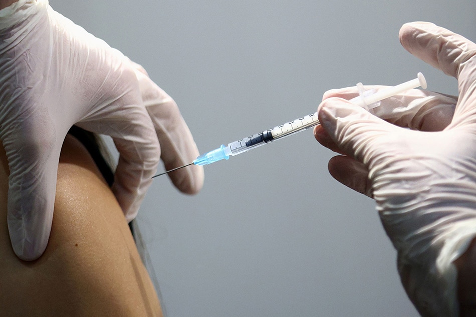 PH unlikely to achieve herd immunity against COVID-19 in 6 months: former gov&#39;t adviser 1