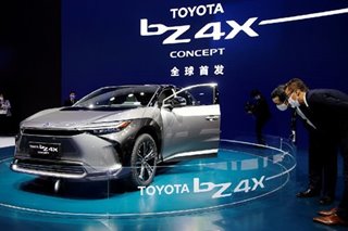 Hybrid leader Toyota turns on electrics