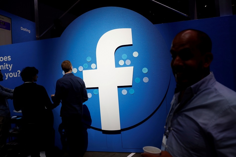 Facebook, Spotify team up to allow in-app music listening 1