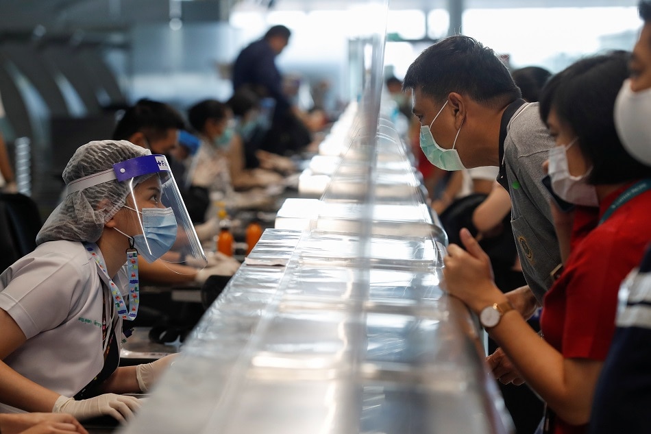 Thailand makes masks mandatory, bans Bangkok restaurant dining 1