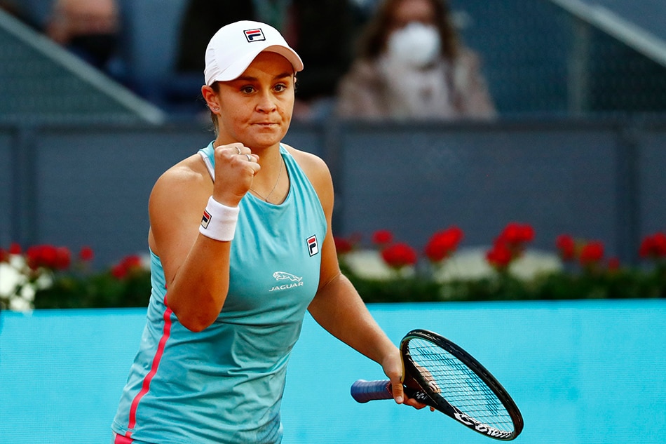Tennis: Barty ousts Swiatek to win French Open champions duel in Madrid 1