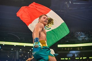 Boxing: Canelo Alvarez beats Saunders to unify super middleweight titles
