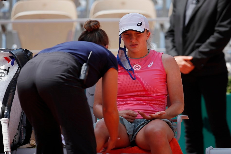 Tennis: Defending champion Swiatek crashes out of French Open in quarter-finals 1