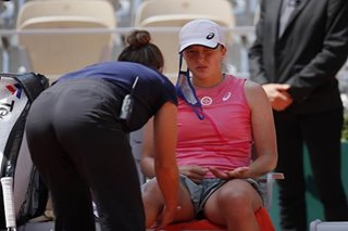 Tennis: Defending champion Swiatek crashes out of French Open in quarter-finals