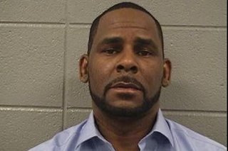 Singer R. Kelly tells judge he fired two defense lawyers as trial looms