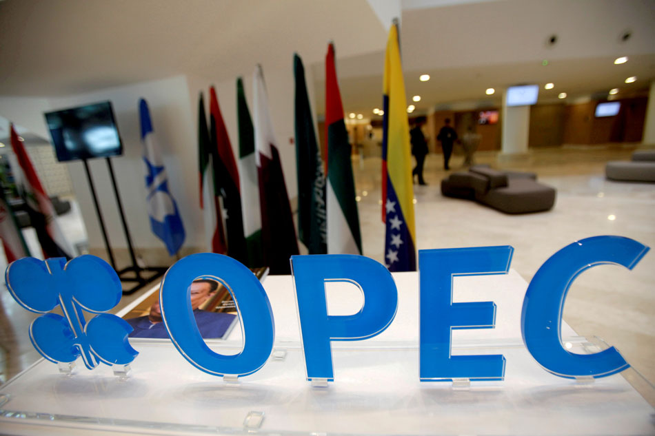 Oil demand set to exceed pre-pandemic levels in 2022: IEA 1