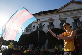 Countries that allow transgender people easy status change