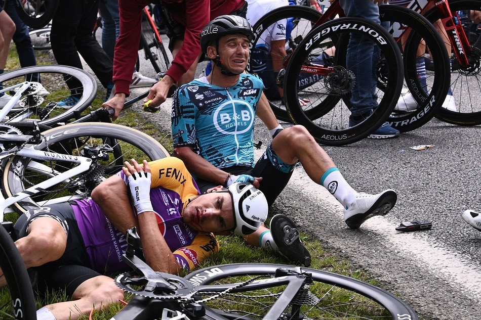 Cycling Spectator who caused Tour de France crash arrested ABSCBN News