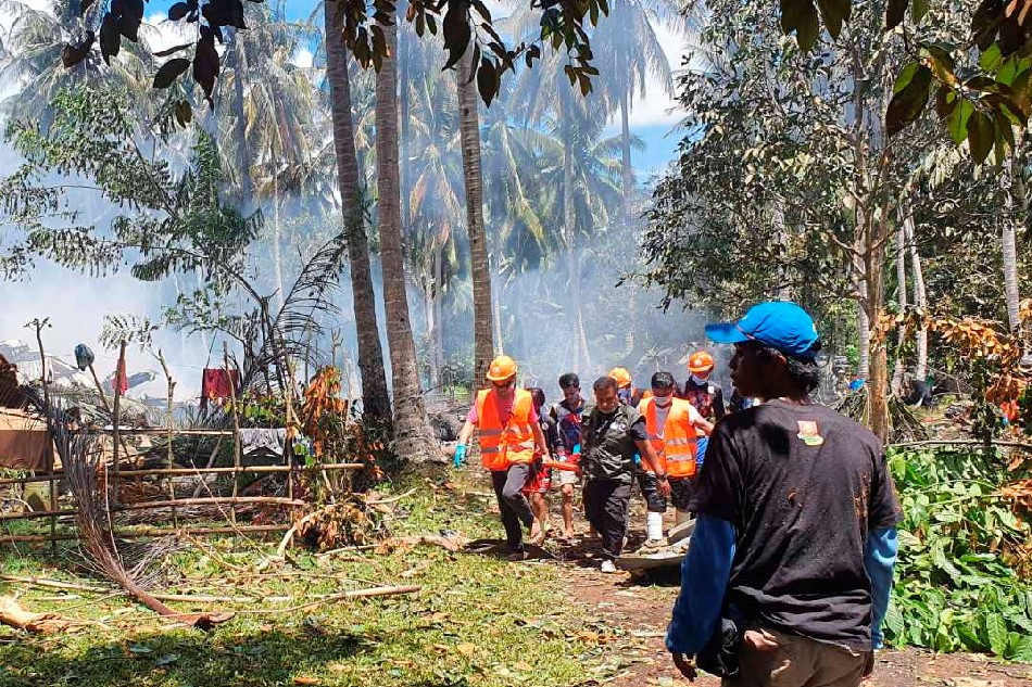 PH military searches for crashed C-130&#39;s flight data recorder 1