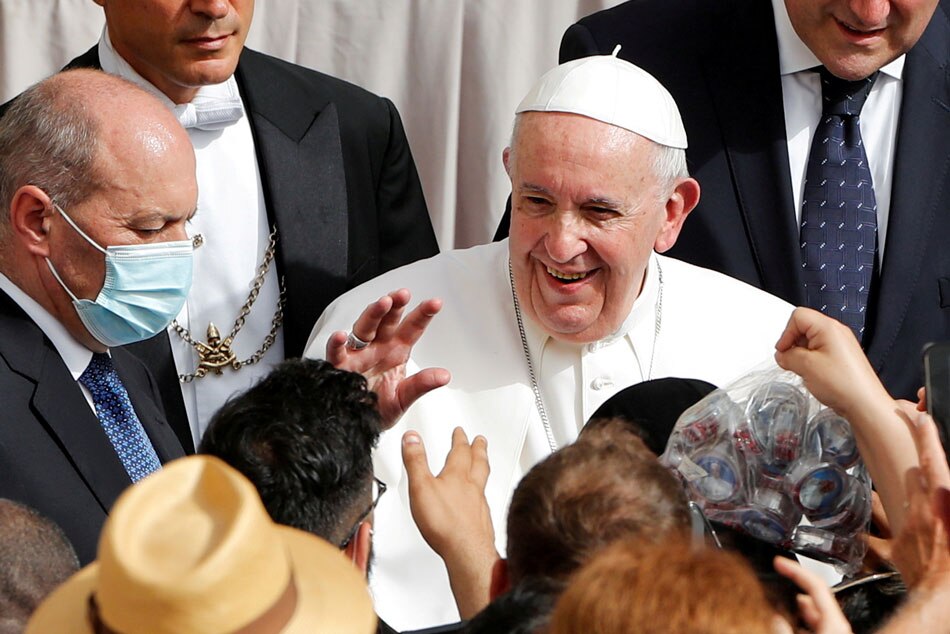 Pope Francis thanks well-wishers as condition improves after surgery 1