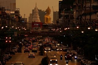 Thai authorities propose tighter curbs as COVID-19 deaths climb