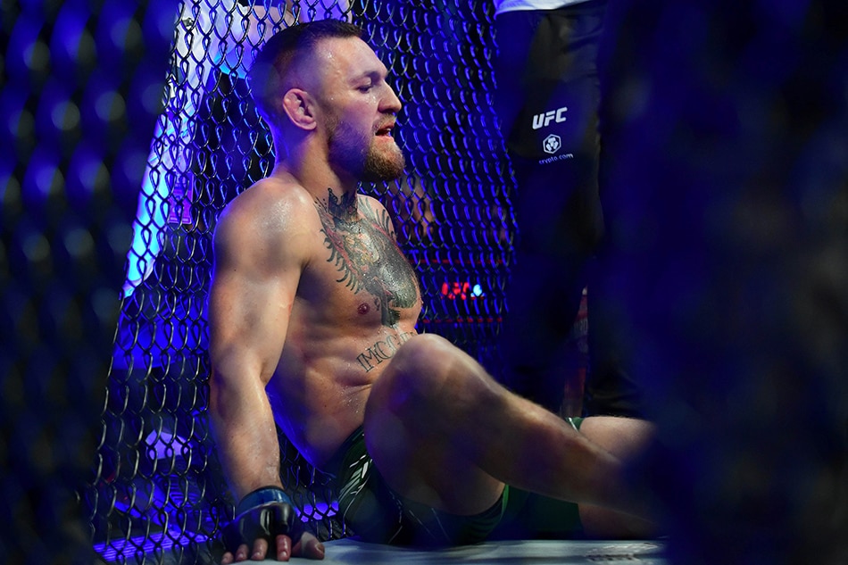 MMA: Conor McGregor&#39;s future in doubt after freak leg break 1
