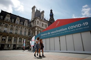 More than 900,000 in France rush for COVID-19 vaccine as tougher measures near