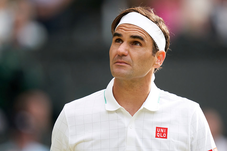 Tennis: Federer memorabilia net $4.7-M at auction 1
