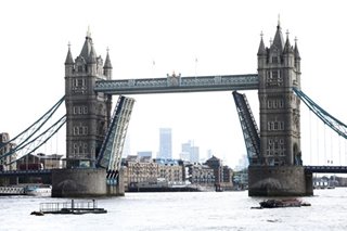 London's Tower Bridge stuck open after technical fault
