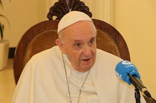 Pope Francis says never considered resigning