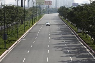 Vietnam's COVID-19 epicenter to keep virus curbs
