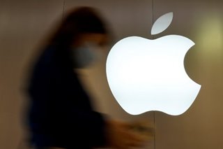 Apple to pay bonuses of up to $1,000 to store employees: Bloomberg News