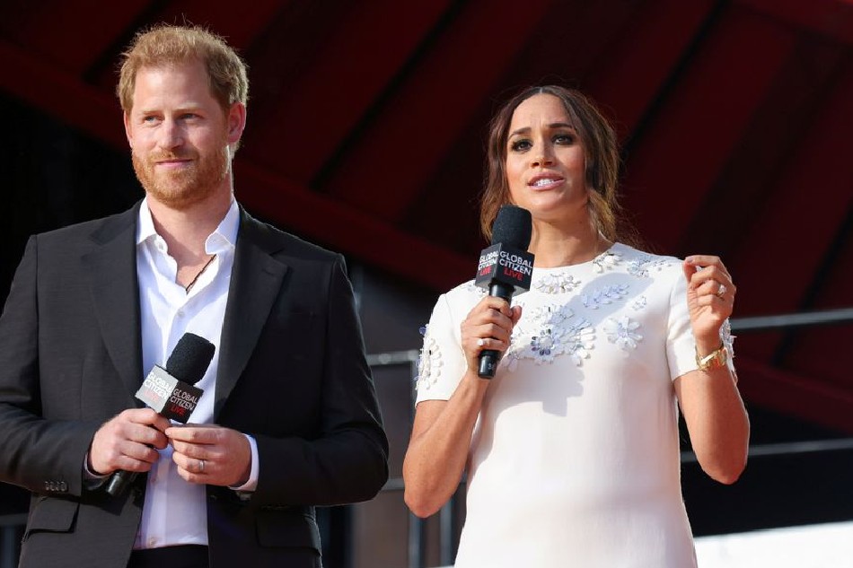 Britain's Prince Harry and Meghan Markle speak at the 2021 Global Citizen Live concert at Central Park in New York, U.S., September 25, 2021. REUTERS/Caitlin Ochs/File Photo