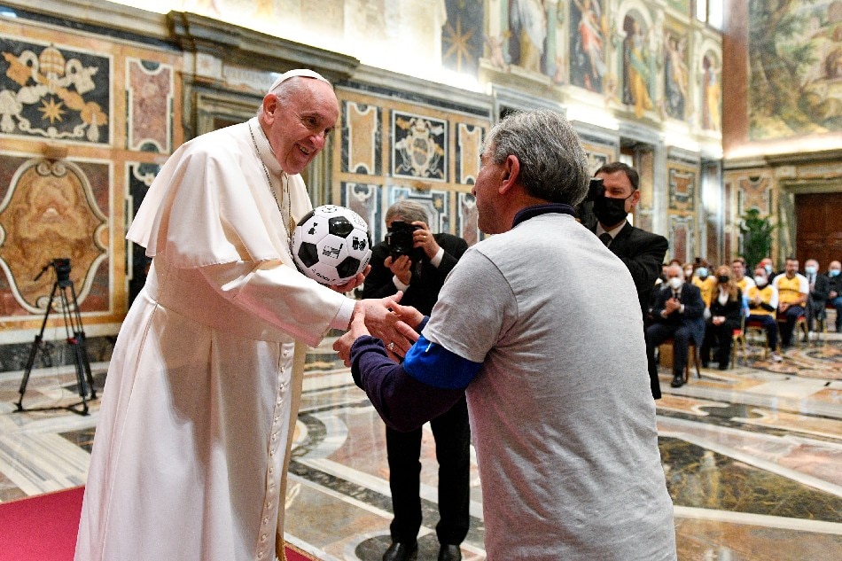 Pope Meets 'Team Francis' Before Charity Football Match | ABS-CBN News