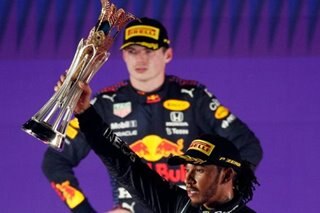 F1: Hamilton wins in Saudi, goes level with Verstappen