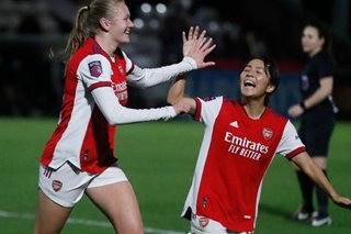 Arsenal thrash Leicester to go four points clear in WSL