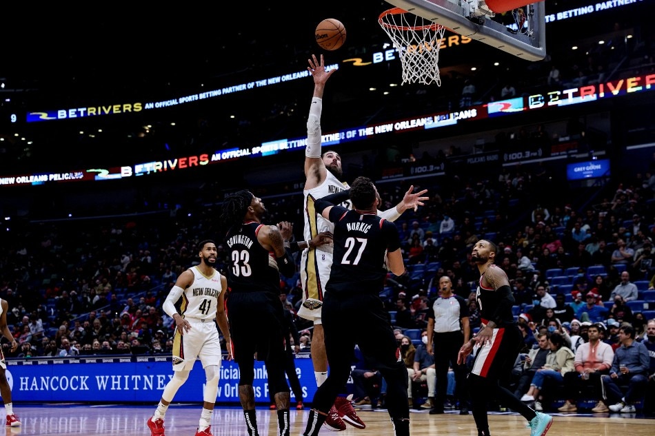 New Orleans Pelicans center Jonas Valanciunas (17) shoots over Portland Trail Blazers center Jusuf Nurkic (27) during the second half at Smoothie King Center. Stephen Lew, USA TODAY Sports/Reuters.