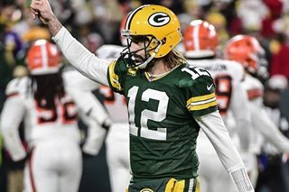 NFL: Rodgers and Packers hold on for win over Browns