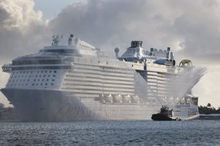 US CDC eases warnings for cruises as new COVID infections fall