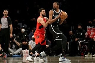 NBA: Durant, Irving clear COVID-19 protocols
