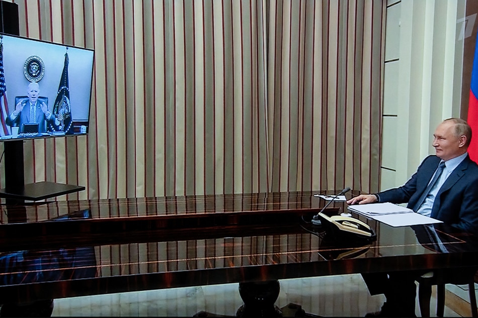 Russian President Vladimir Putin holds talks with US President Joe Biden via a video link in Sochi, Russia December 7, 2021. Sergey Guneev, Sputnik pool via Reuters