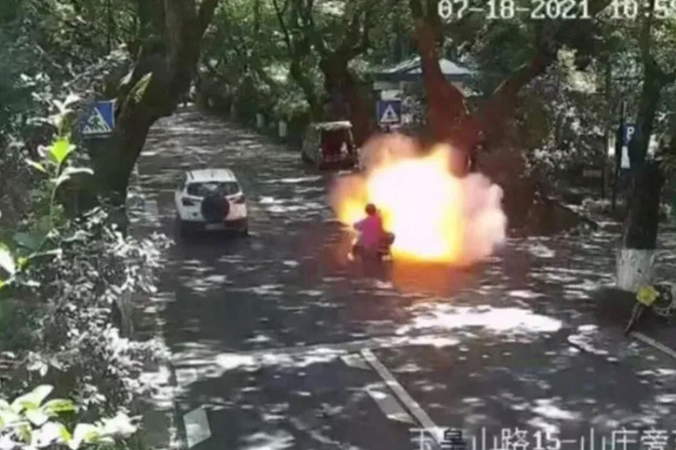 Chinese man, daughter critical after e-bike they were riding explodes 1
