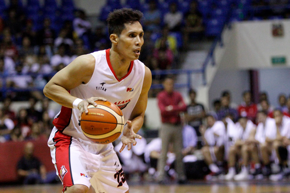 PBA: Phoenix counting on Hontiveros to help expand Vic Manuel&#39;s game 1