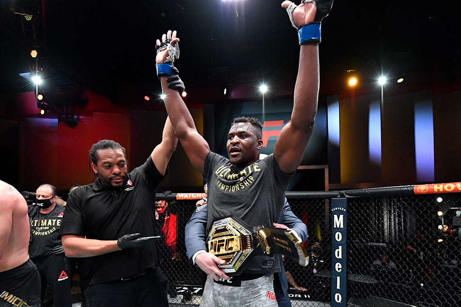 MMA: Francis Ngannou Beats Stipe Miocic To Win Heavyweight Title | ABS ...