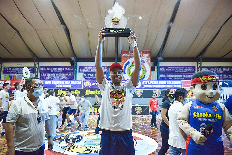 VisMin Super Cup: On loan from TNT, Exciminiano sparks Mandaue to Visayas leg title 1
