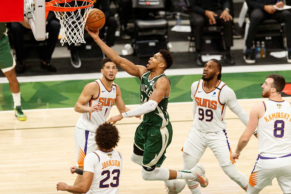 NBA Finals: Statement home win as Giannis, Bucks dominate in Game 3 1