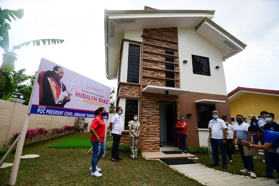 LOOK: Hidilyn Diaz receives house and lot in Tagaytay 1